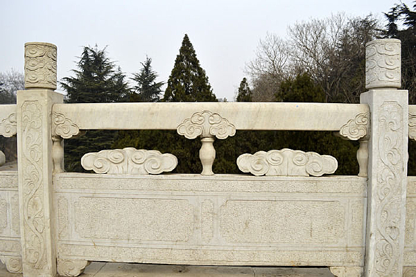 ������ʯ����