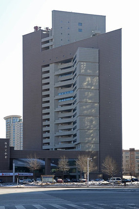 �������д���