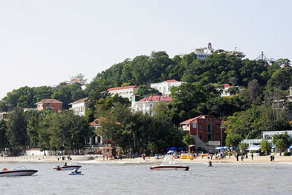 ��ɽ����