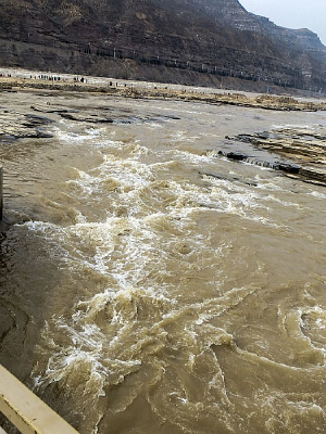 ���ڽ���