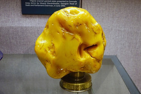 �������ײ����