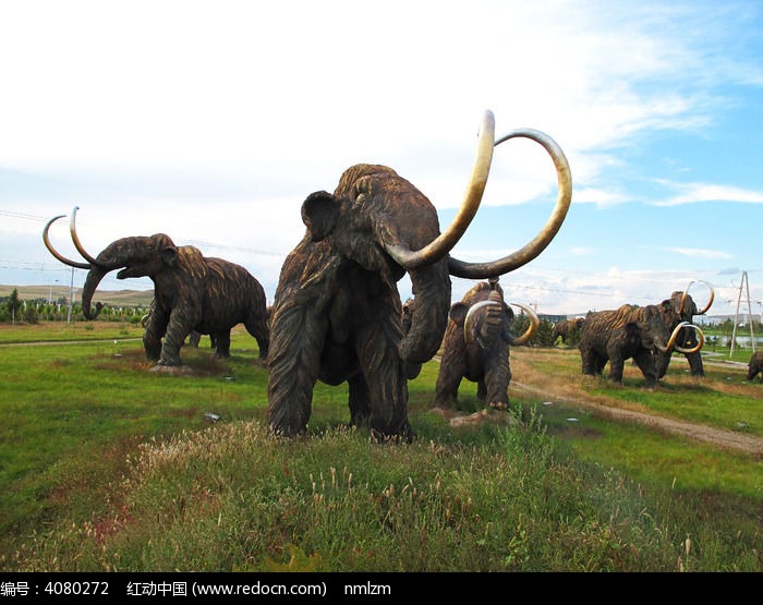 中国规模最大的猛犸象雕塑群