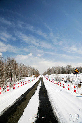 ������ѩ��·