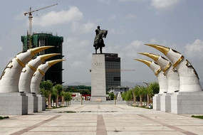 �ɼ�˼���㳡