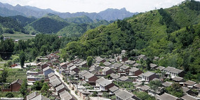 ɽ������