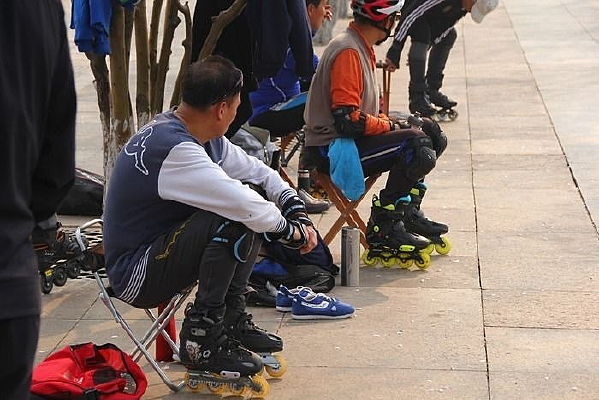 ��������