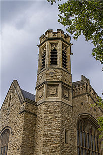 �Ĵ�����ѧУ