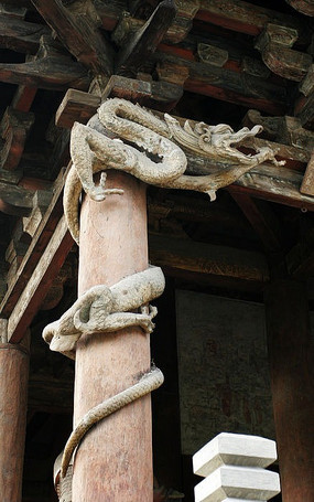 晋祠圣母殿立柱龙雕