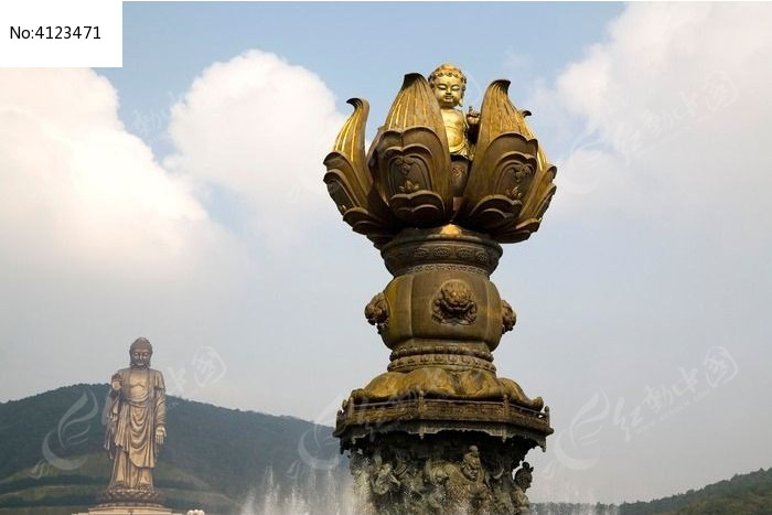 灵花台上佛子正面照