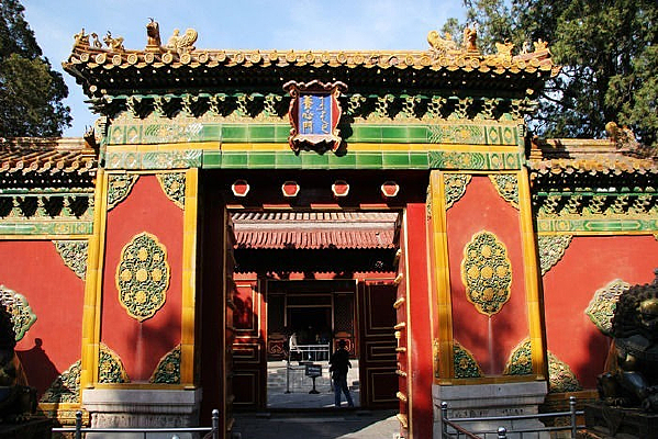 �ʹ�������