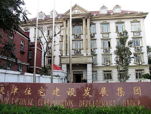 ���跢չ����