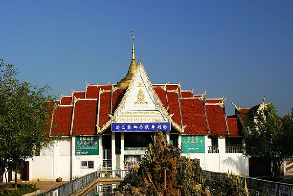 ��������