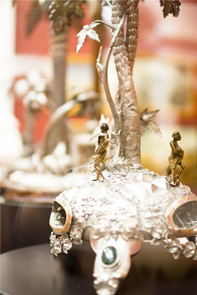 �Ŵ���������