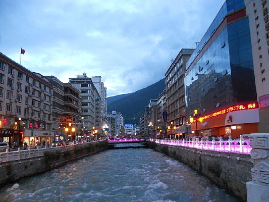 ����С��