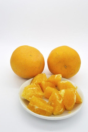 ���Ӻͳ���