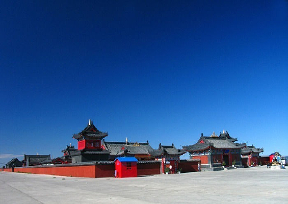 Զ������