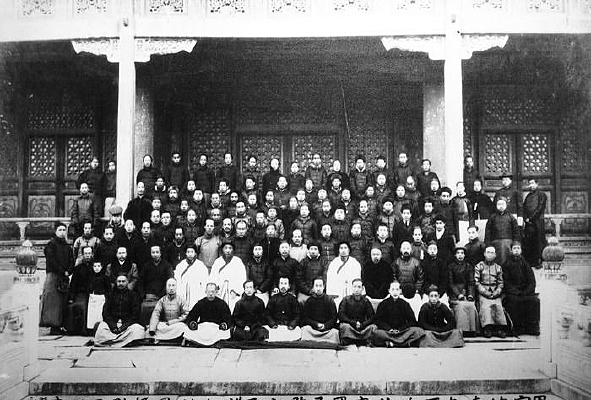 �Ŵ���Ӱ��