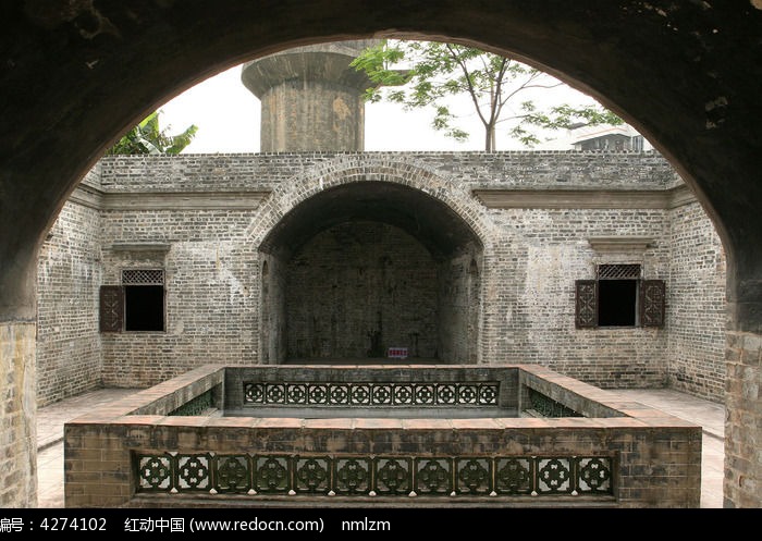 ���ݳ��޵��׺׸���̨ͼƬ