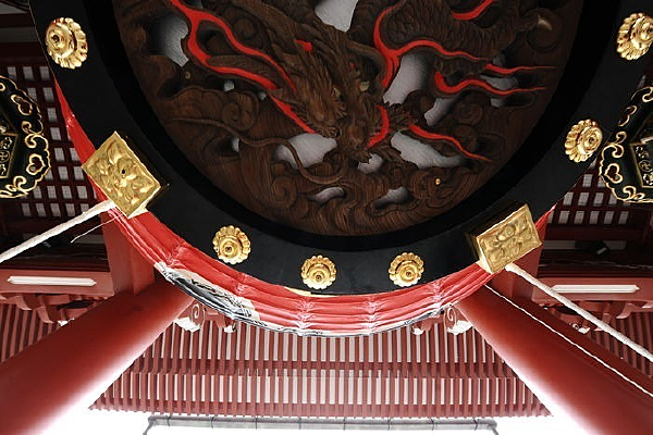 �ձ������