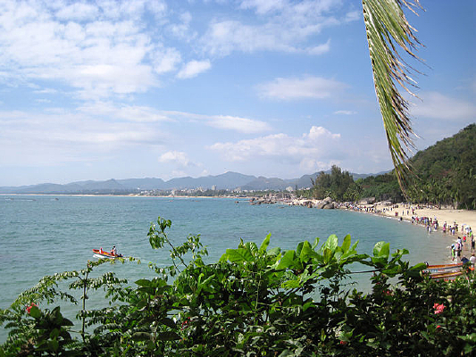 С���ϵĺ��߷羰