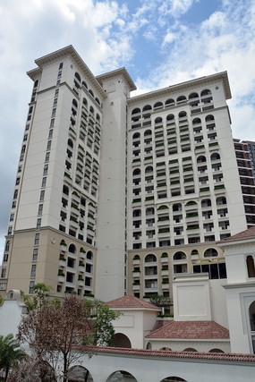 ���н���