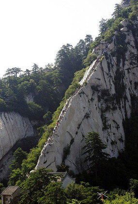 ��ɽ����