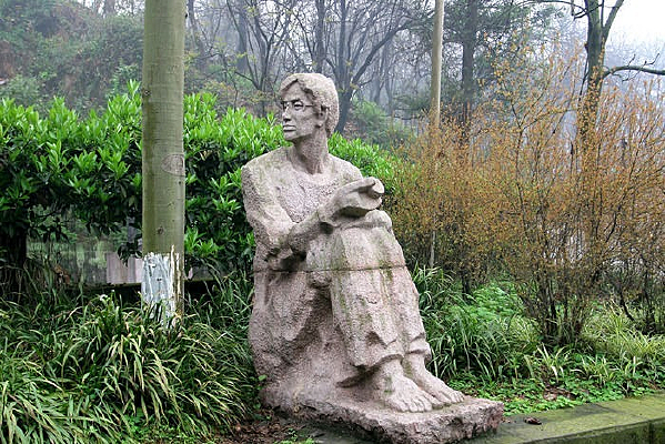 ����׹���