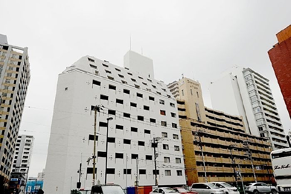 �ձ����н���