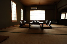 �ձ�����