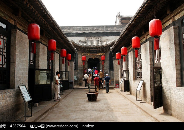 乔家大院庭院和灯笼图片