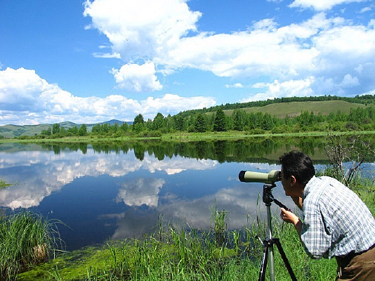 �������