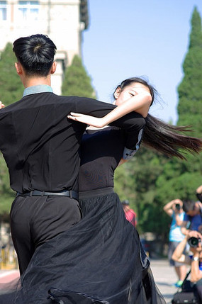 ���ﶯ����д