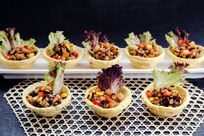 ���˱���