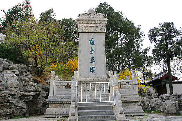 ��������������