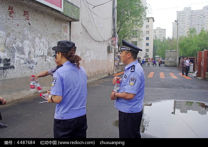 ��У�����ڵľ���ͼƬ