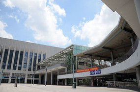 ���ڶ�վһ��