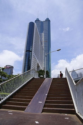 ���ڽ������