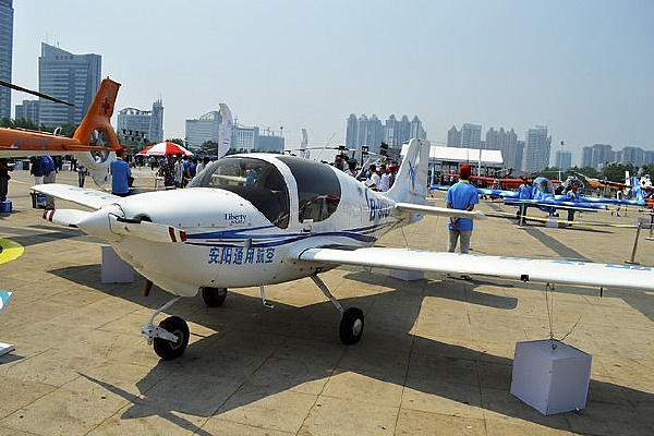 �����ɻ�