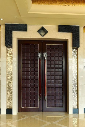 ˫�ȶԿ��ߵ�Ƥ������ľ��