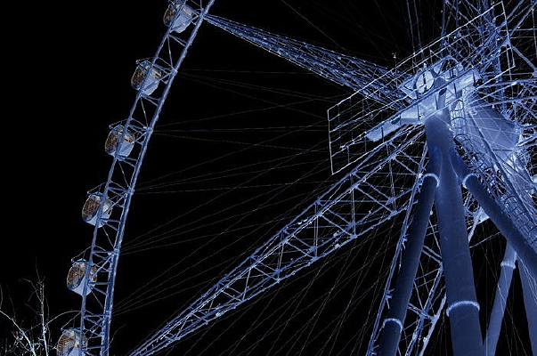 ҹɫ��Ħ����