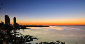 ���պ���