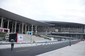 �Ϻ����ʻ�չ����