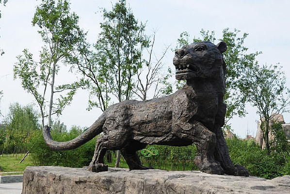 �人��ͭ����