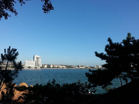 ���պ���