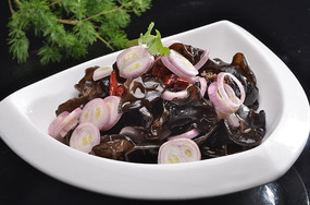 ��ͷ��ľ��