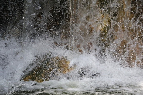 �ɽ���ˮ��