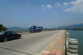 ɽ������