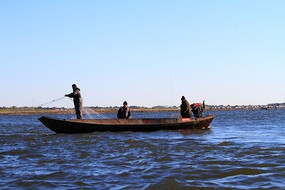 �������