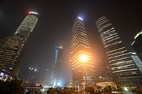 ½�����Ϻ�����ҹ��