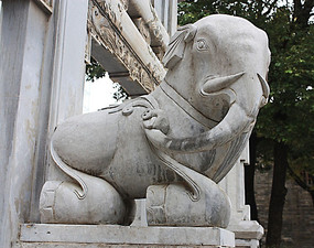 ��ɫ����ʯ��